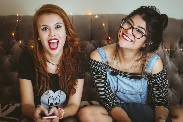 Huiles capillaires naturelles pour un bien-être holistique et soin des cheveux